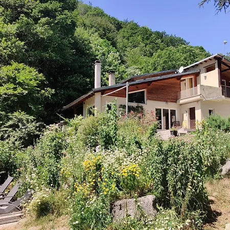 La Maison Entre Deux Rivieres The River Mountain House - *