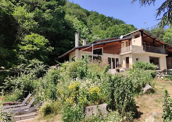La Maison Entre Deux Rivieres The River Mountain House - *